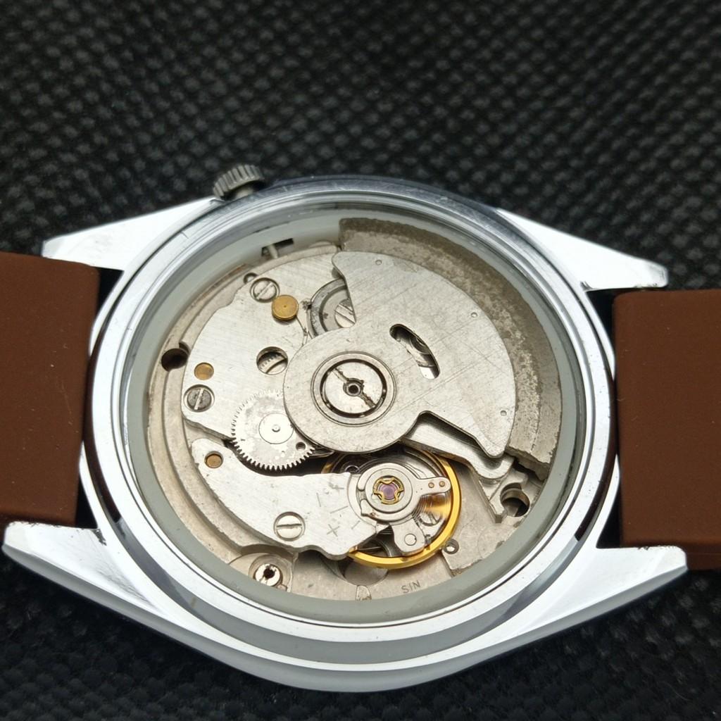 REFURBISHED VINTAGE SEIKO 5 AUTOMATIC JAPAN MENS D/D RED WATCH 593a-a311241-2