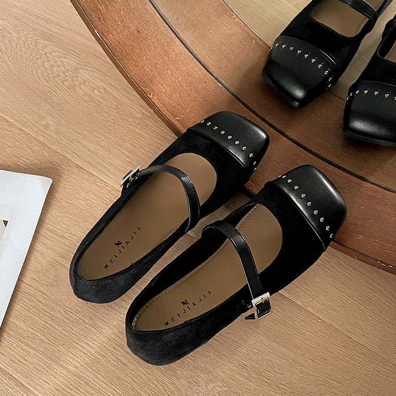 Fashion temperament retro ballet style flat bottom shallow mouth single shoes women's 2025 new spring and autumn soft sole Mary Jane small leather sho