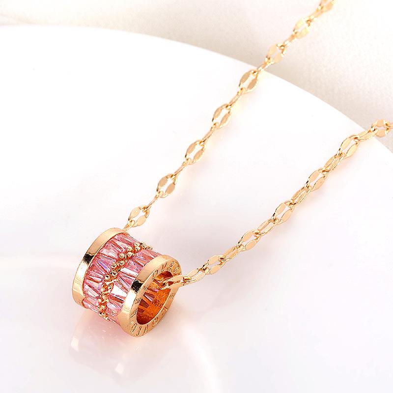Elegant Colorfast 18K Rose Gold Necklace with Swan & Four-Leaf Clover Charm