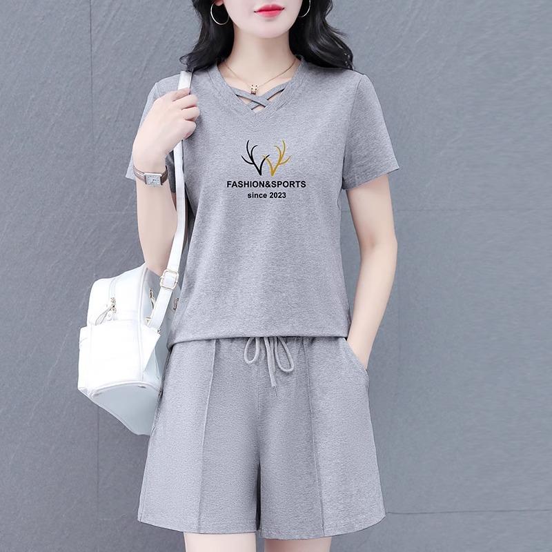 Women's Crew Neck Short Sleeve Letter Print Loose Fit Cotton Tracksuit Short Sleeve Top Elastic Waist Short Pants