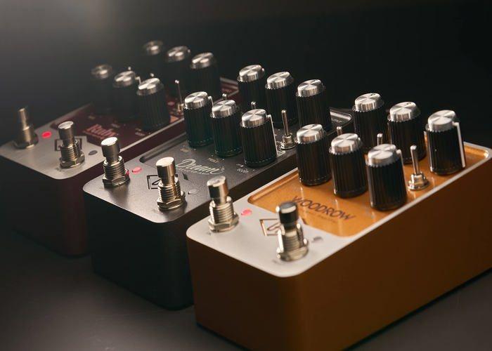 Pédale d'effets - universal audio - gpm-drm - réverbération - vibrato - modélisations vintage