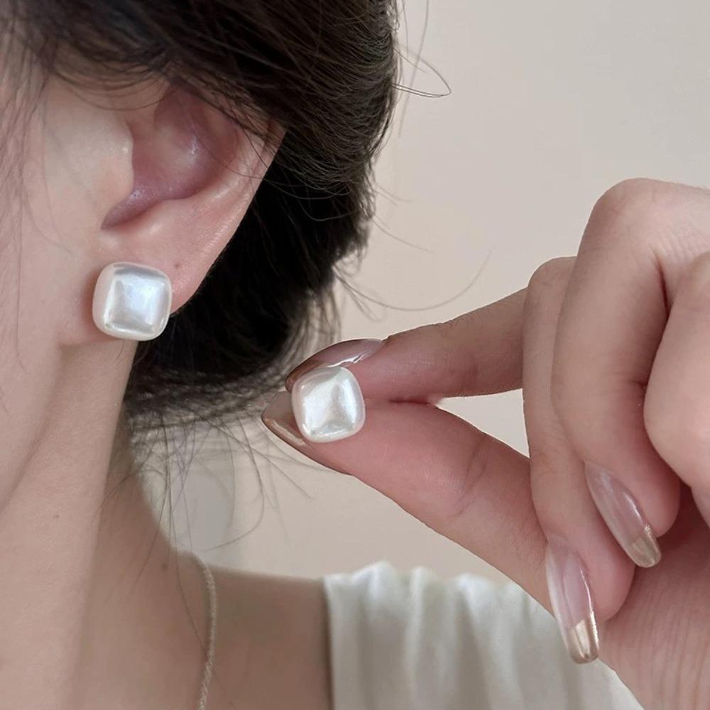 S925 Silver Needle Light Luxury Pearl Zircon Earrings Women's High-end Temperament Niche Versatile Stud Earrings