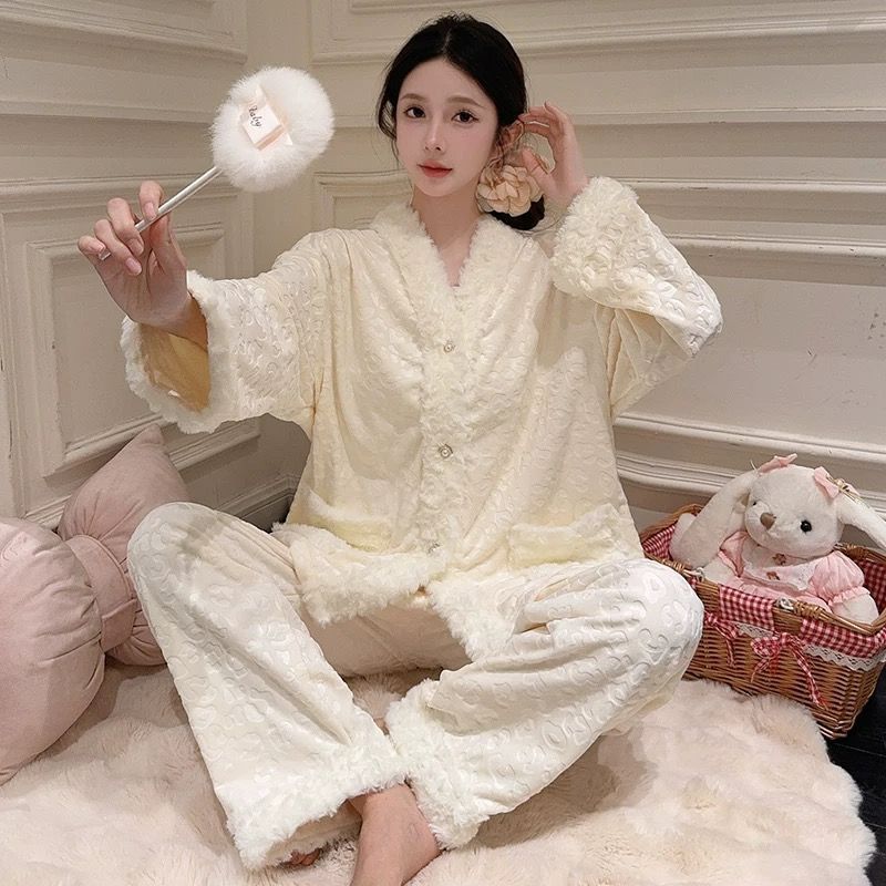 

Jacquard island velvet small fragrant wind fur collar pajamas set women s autumn and winter warm double-sided velvet thin velvet loungewear can be wor XL молоко, білий колір