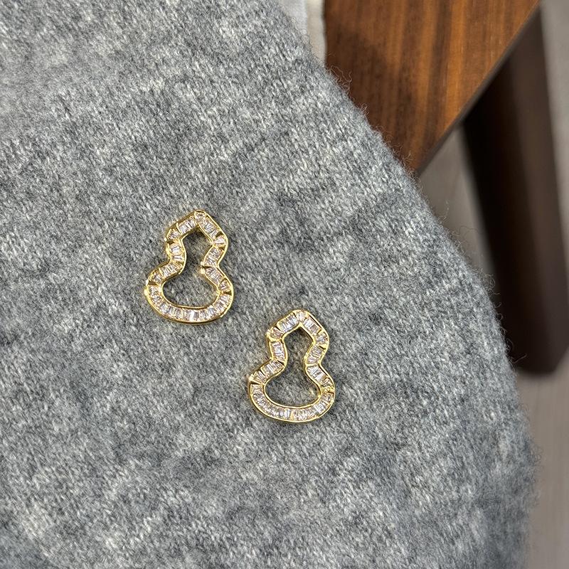 New Chinese zircon hollow gourd earrings light luxury high sense retro temperament earrings new