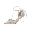 Silberne High Heels Damen Sommer mit Rock Erwachsenenzeremonie dünner Absatz Perle Tasche Kopf Sandalen Damen Schleife hohle Schuhe