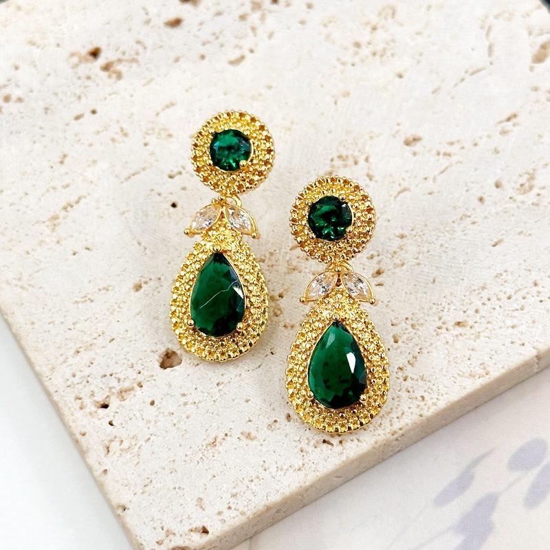 

Literary And Retro High-End Earrings, Emerald Zircon Water Drop Temperament Stud Earrings, Earrings. зелёный