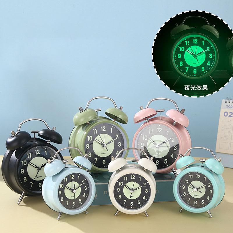 Luminous Metal Silent Alarm Clock, a Battery-Powered Clock for Children's and Students' Bedrooms, Bedside, and Gifts