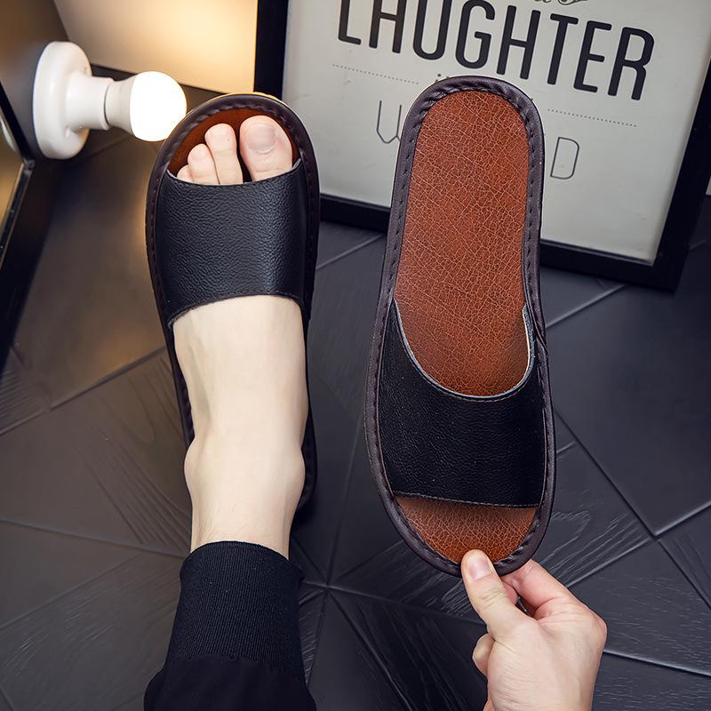 Wasserdichte Leder-Hausschuhe für drinnen: Rutschfestes Sommerdesign für Männer und Frauen.