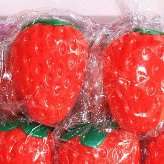 1/2/3 Stück Simulierte Erdbeer-Quetschspielzeug Stressabbau Falsche Frucht Fidget Spielzeug Angstreduzierung Weicher Dehnbarer Sensorischer Stressball