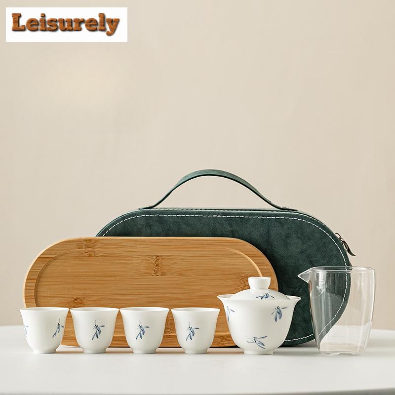 Handbemalte Schmetterlingsorchidee Reise-Teegeschirr-Set Ästhetisch 1 Kanne 4 Tassen Teezubereitung Glas-Teekanne Tragbare Tragetasche Zubehör