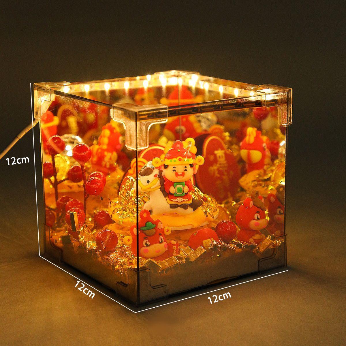 

Cai Shen Rotatable Rubik s Cube Night Light - Large Size Festive Gift for Year of the Horse, New Year Ornament & Souvenir Full Kit + Tutorial [Without Gift Bag]