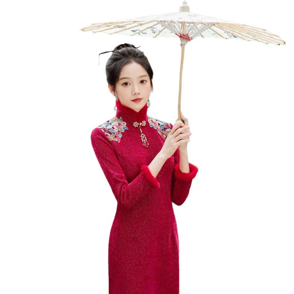 2024 Winter Elegantes Rotes Cheongsam Toastkleid: Bequeme, modische Brautmode im chinesischen Stil