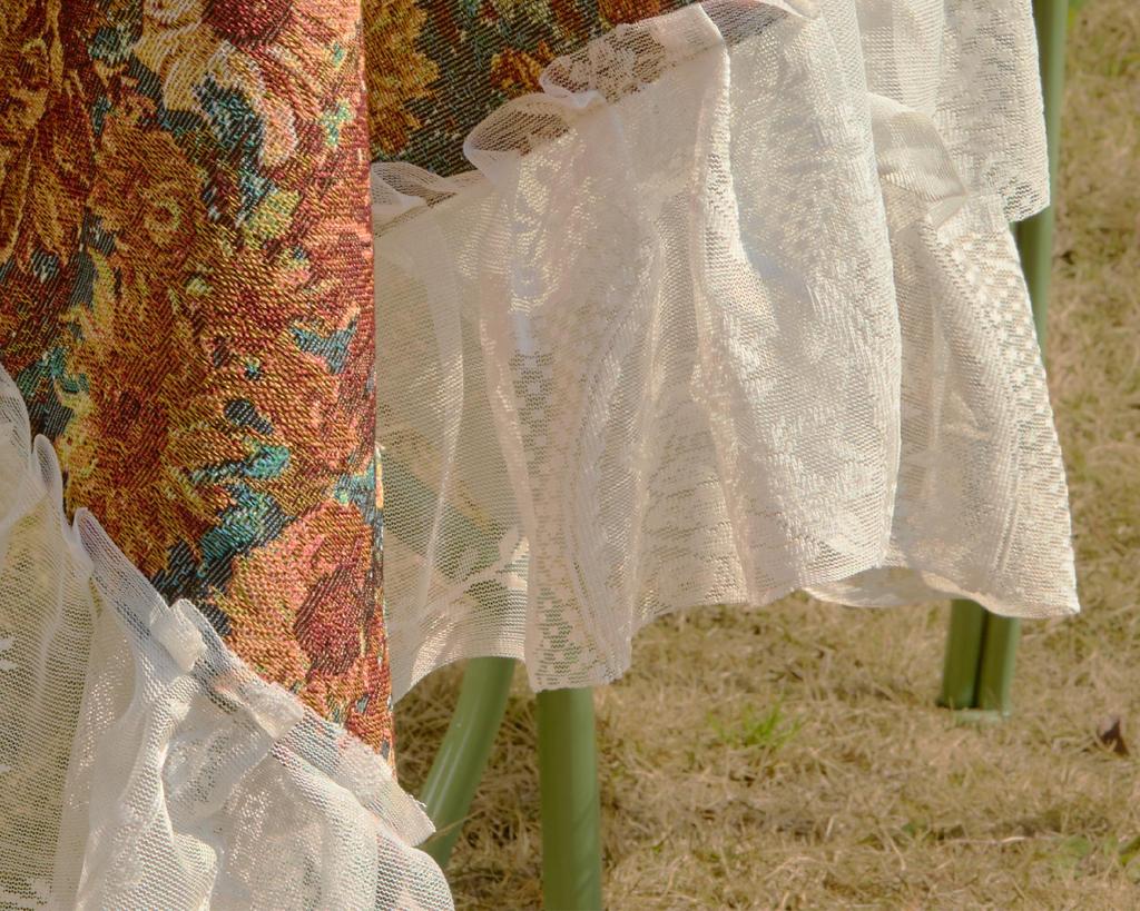 Imanqi Yun Pomarańczowy Żakardowy Obrus z Falbaną z Koronki - Wielofunkcyjny Pokrowiec na Zewnątrz