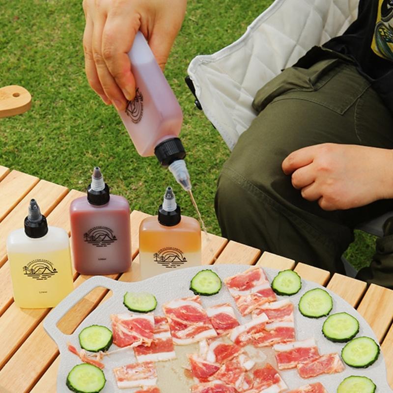 Leakproof Dispenser Bottle Squeeze Condiment Bottle Camping Squeeze Dispensing Bottle for Outdoor Cooking and Grilling
