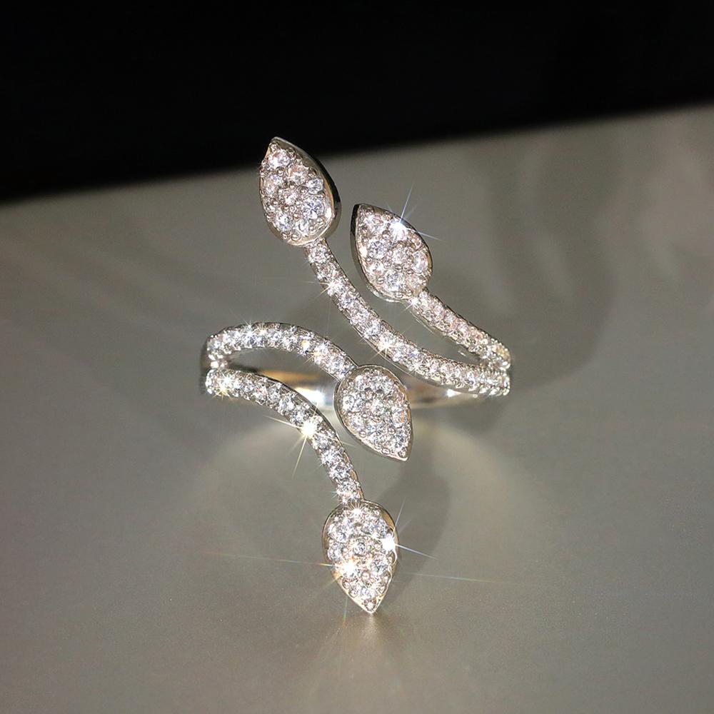 Huitan Trendiger Einzigartiger Zinklegierung Farbe Heller Blattdesign Öffnungsring Für Frauen Hochzeitsfeier Täglich Vielseitige Accessoires Zirkon