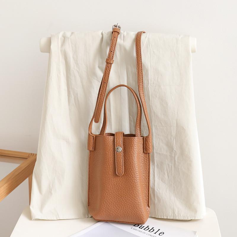 IELGY Mini Portable Bucket Bag Retro Texture Soft Leather Shoulder Mobile Phone Bag Portable Shopping Crossbody