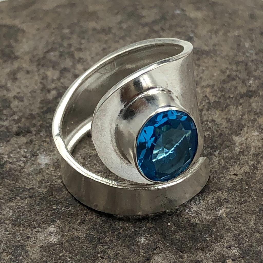 Swiss Blue Topaz Gemstone 925 Sterling Silver Jewelry Handmade Statement Ring RR-2-5