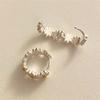 Huitan Daisy Flower Hoop Earrings Teen Girls Daily Accessories Exquisite Female Versatile Delicate Sweet Lady Summer Jewelry