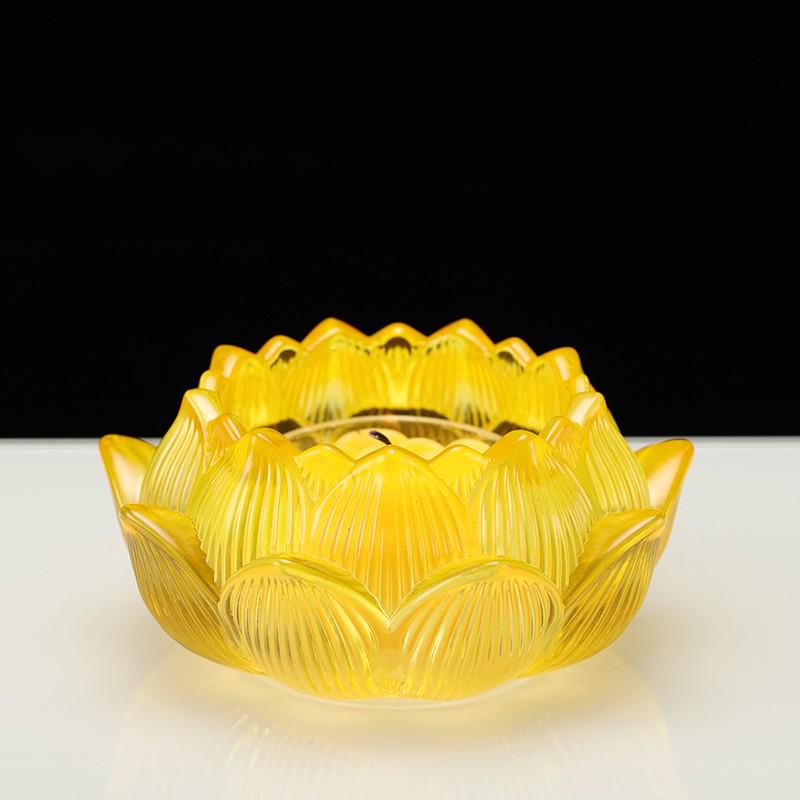 Porta candela in ghee a forma di loto di cristallo a sette colori per offerte a Buddha
