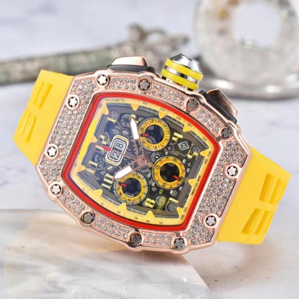 2020 European-American Diamond Skull Six-Hand Quartz Barrel Men's Watch