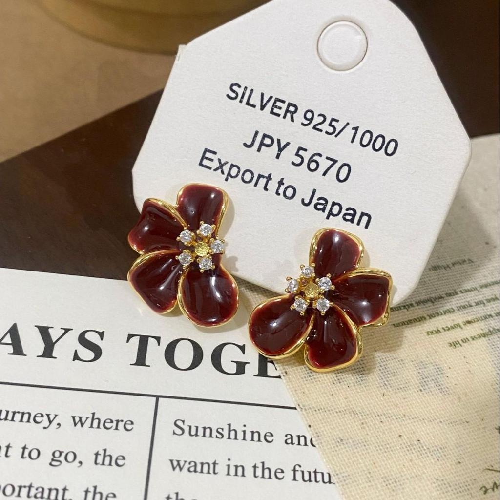 Retro Hong Kong Style Red Drip Oil Flower Earrings with Rhinestones - Luxurious Versatile Studs for Women