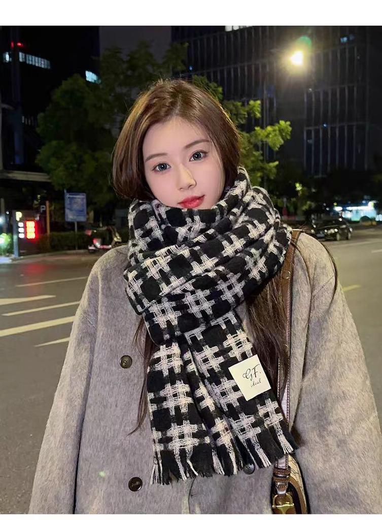 tic-tac-toe Korean autumn and winter scarf women's long imitation cashmere shawl high sense versatile Internet celebrity student couple scarf