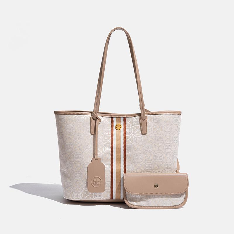 

Large-capacity, Light Luxury Women s Bag, Single-shoulder Mother-and-child Bag, Versatile for Commuting, High-end Tote Bag