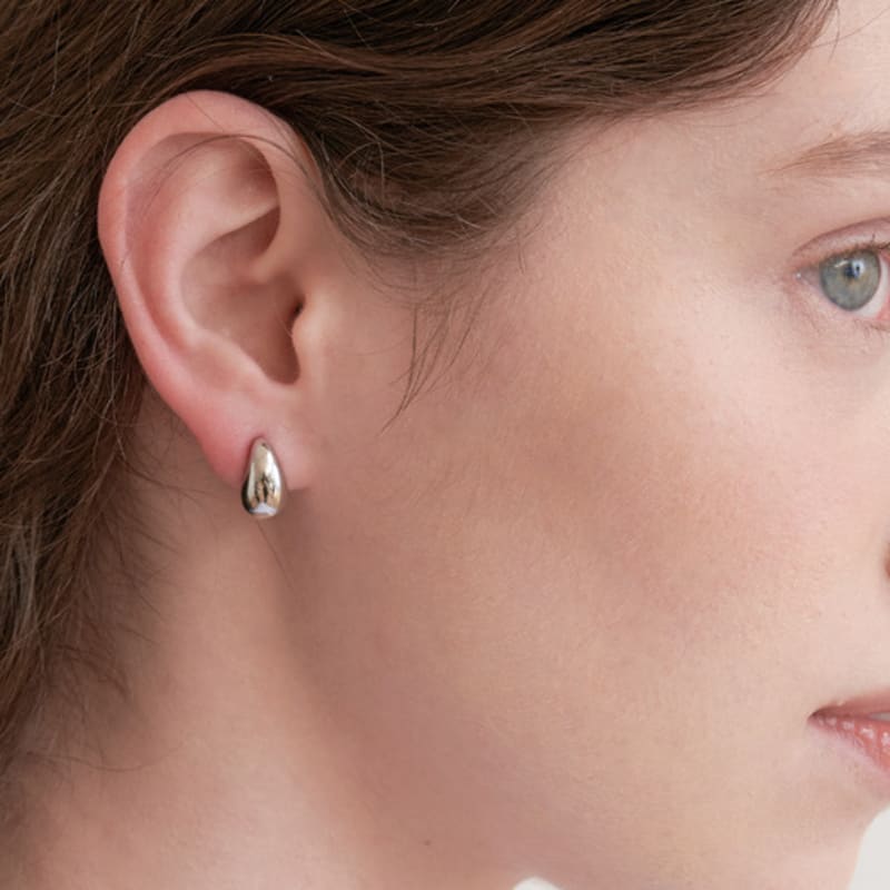 

halden mini polka dots point earrings (E046_silver) silver