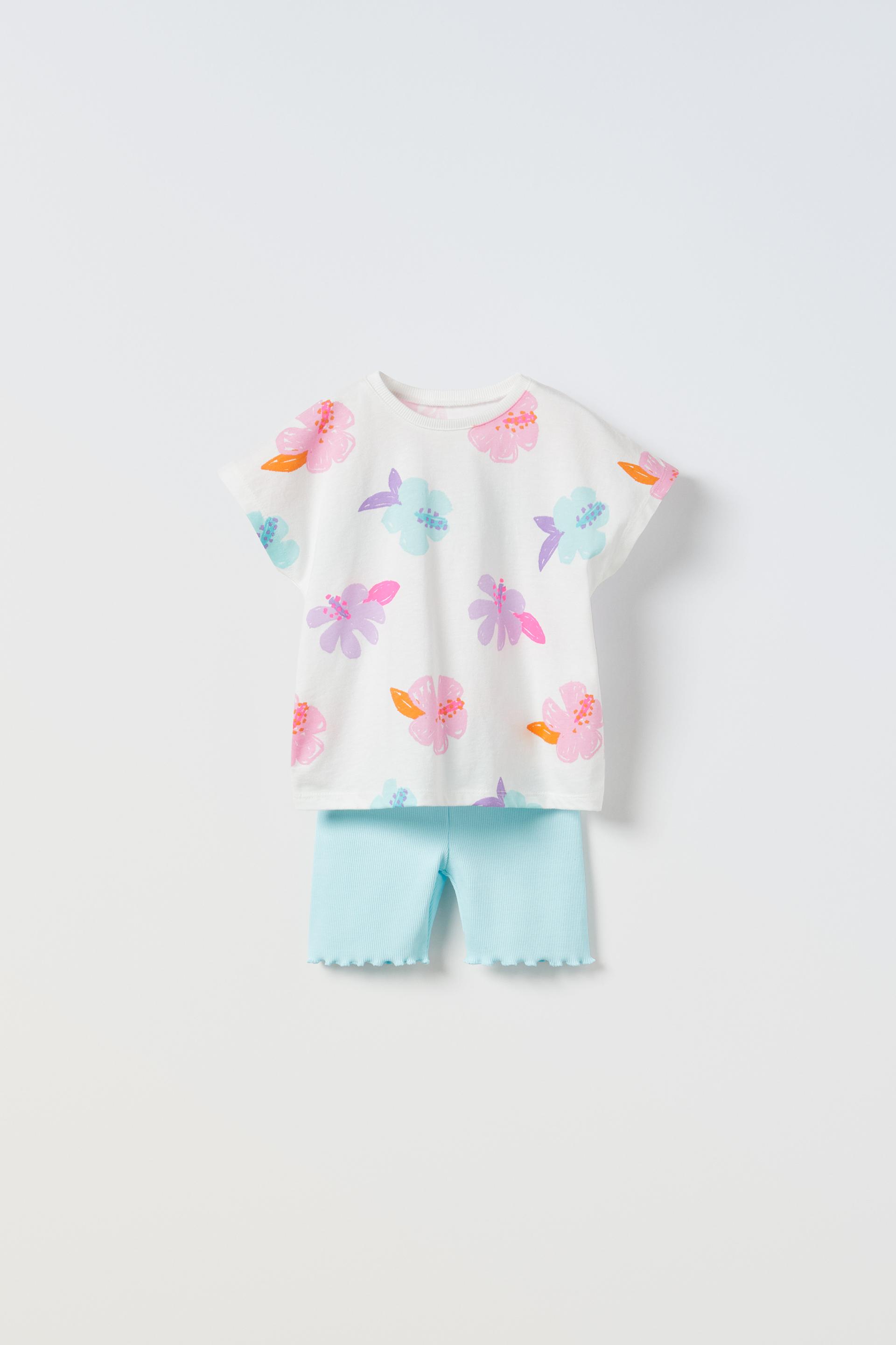 

КОМПЛЕКТ ФУТБОЛКИ И ЛЕГГИНСОВ