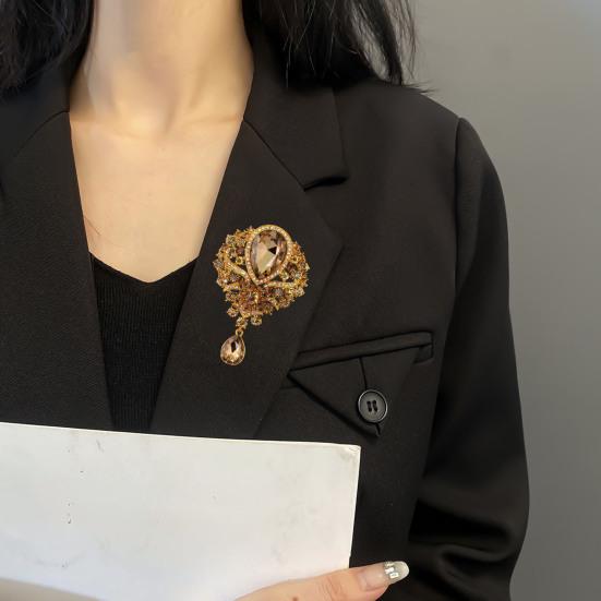Elegantní brož ve tvaru kapky vody Zářící kamínky Umělý křišťál vykládaný špendlík Svatební párty Odznak Šperky Dárek