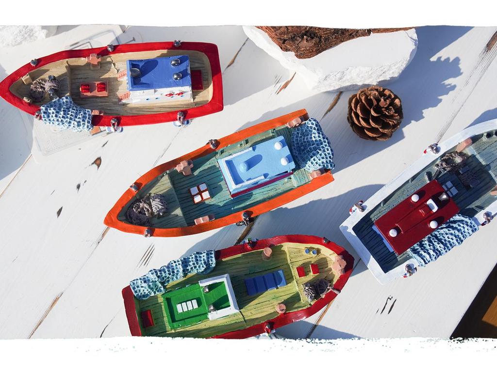 Painted Resin Small Boat Ornament for Home or Children's Room Decor, Seaside Travel Souvenir