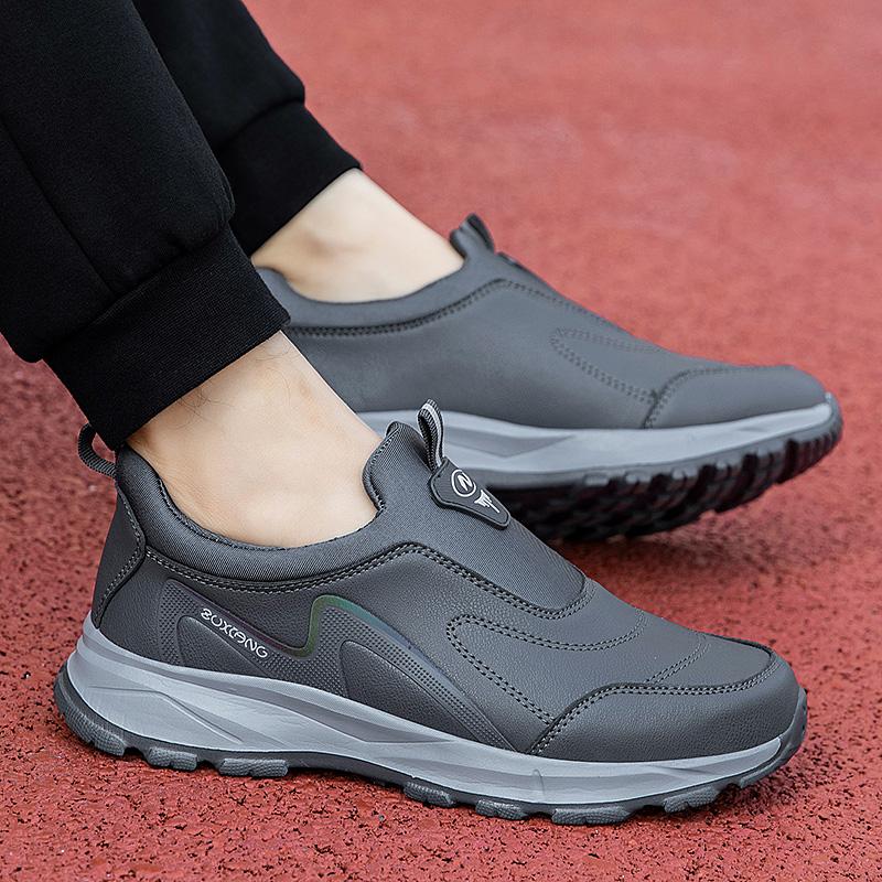 Spring and Summer Soft-soled Shoes In Walking Sports Shoes