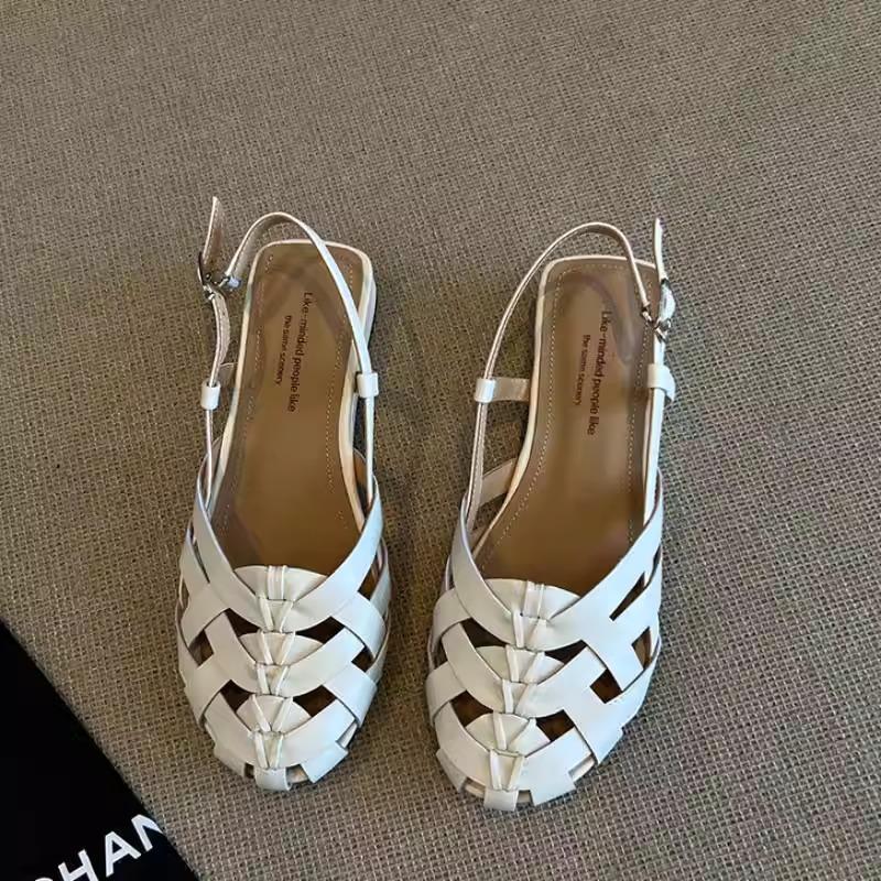 

Spot hair~ 2025 summer new thin strap combination fashionable women s outer wear square head minimalist thick heel flat sandals 35