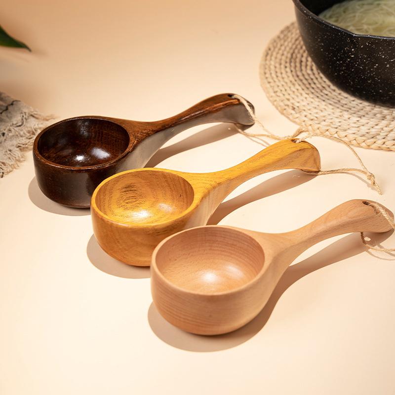 1Pieces Japanese Wooden Kitchen Gadgets Large Soup Ladle Japanese Short Handle Porridge Spoon Soup Ladle Outdoor Tableware