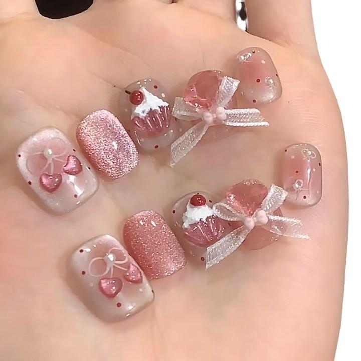 Xiaohongshu Influencer Sweet Peach Cat Eye Crystal Heart Nail Art