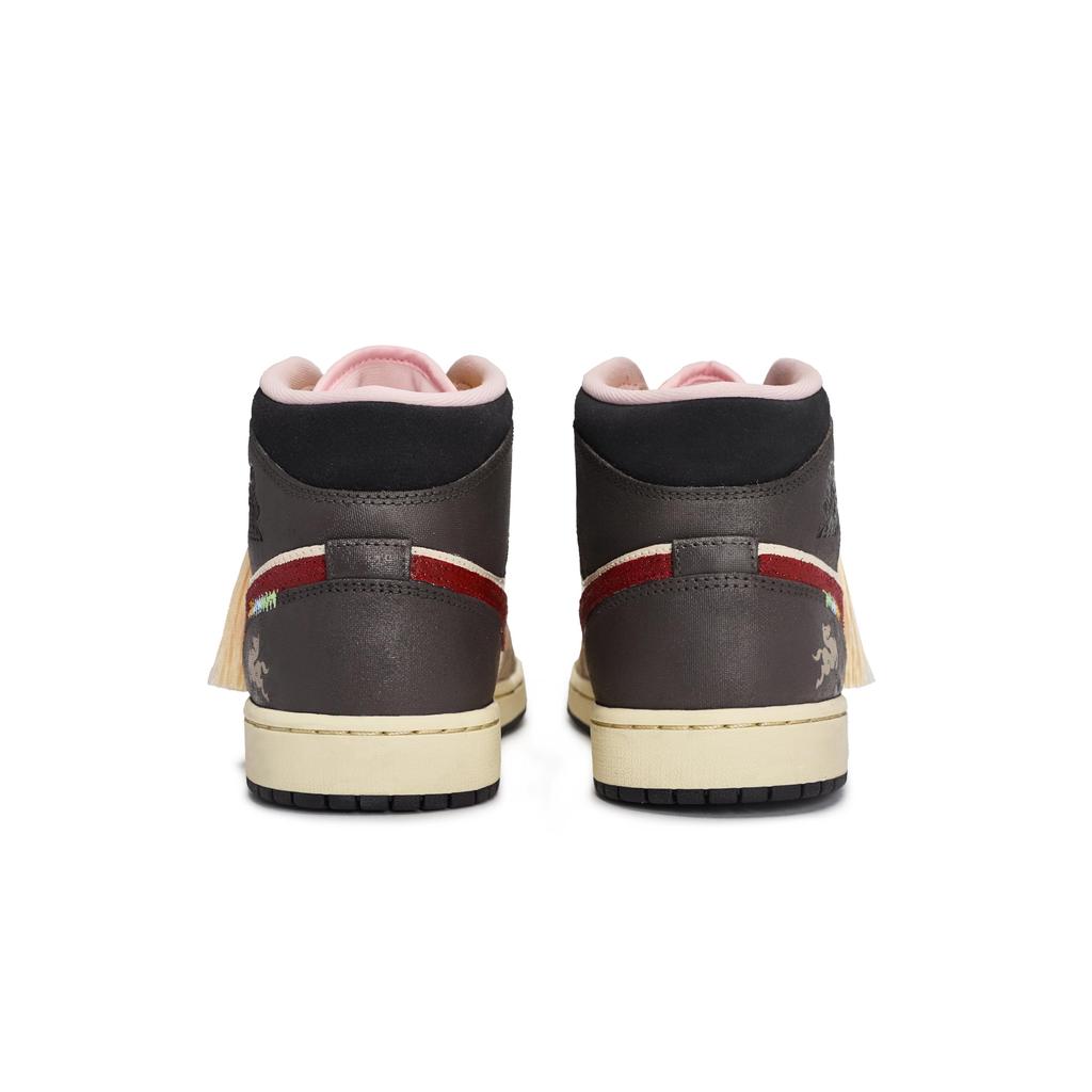 Jordan Air Jordan 1 811 Productie, Zhi Chen Ji Yue, Speciale Schoondoos Krasbestendig Mid-top HQ2011-100(Team80-SBOX)