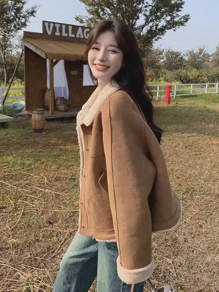 2024 Women's Retro College-Style Short Jacket for Spring & Autumn