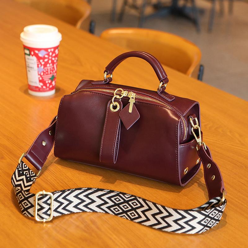 Genuine Leather Pillow Bag for Women 2026 New Vintage Women s Handbag Oil Wax Leather Fashionable Shoulder Crossbody Bag вино красного