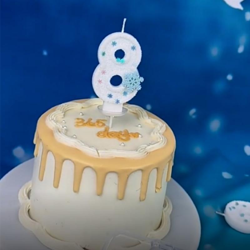652F Creative Gift Winter Snowflake Themed Birthday Number Durable Paraffins Wax Perfect For Themed Celebration Decors