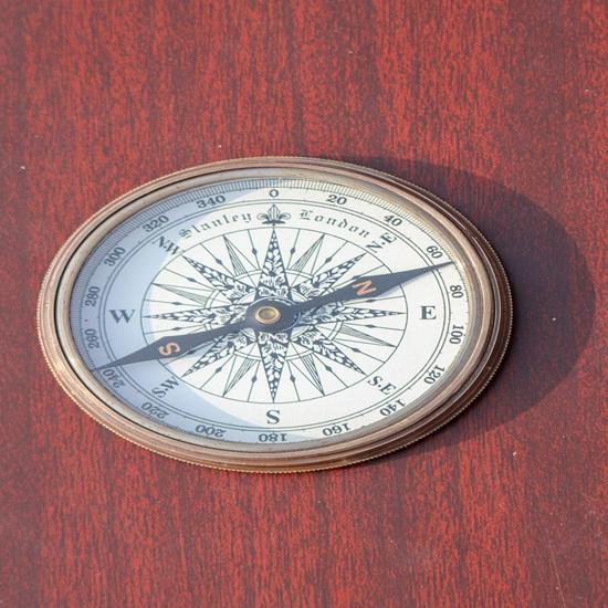 5.08 cm Customized Poem Compass, Robert Frost Poem Compass Christmas Gift, Graduation Gift, Gift for Him and Her
