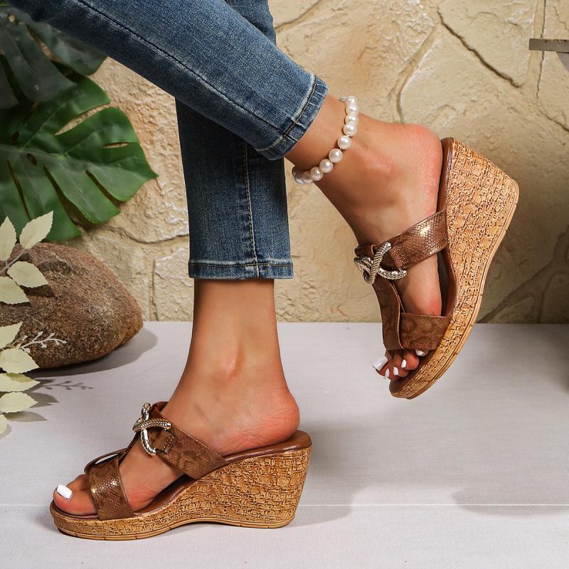 Bohemia Metal Decoration Wedge Heel Sandals Women 2025 Summer Round Toe Chunky Platform High Heel Slides Fashion Beach Slippers