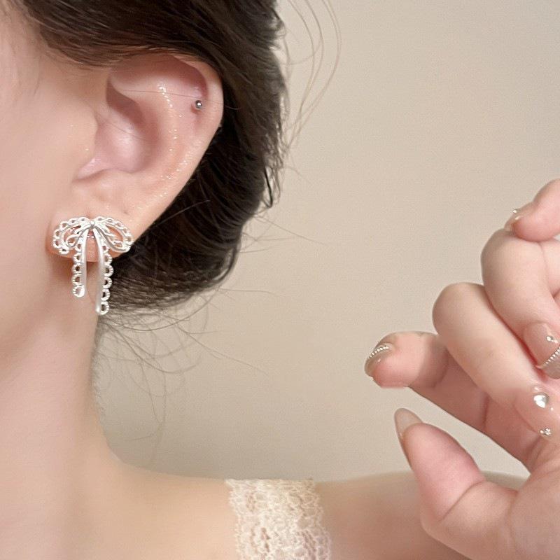 Elegant Sweet Lace Bow Stud Earrings: Fashionable, Versatile Jewelry for Women