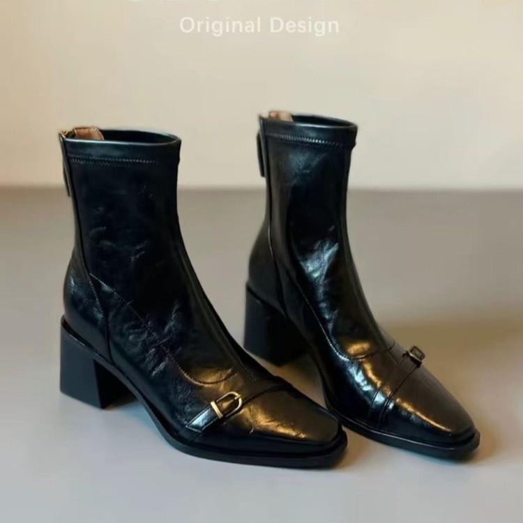 Coarse heel short boots women's thickened new thin boots European and American fashion warm winter pointed short tube versatile velvet