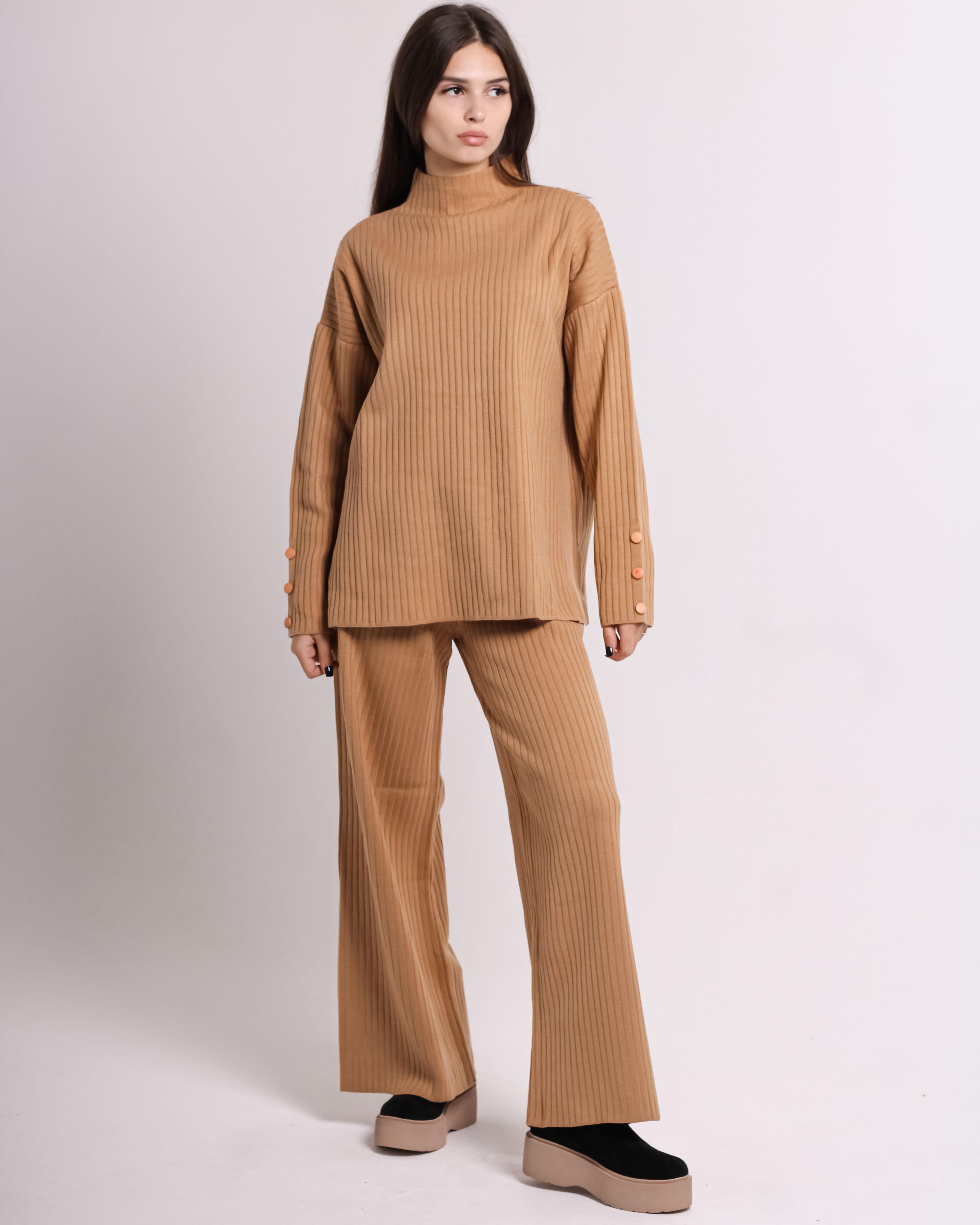 

Костюм з гудзиками Avrile 91897 Бежевий One Size