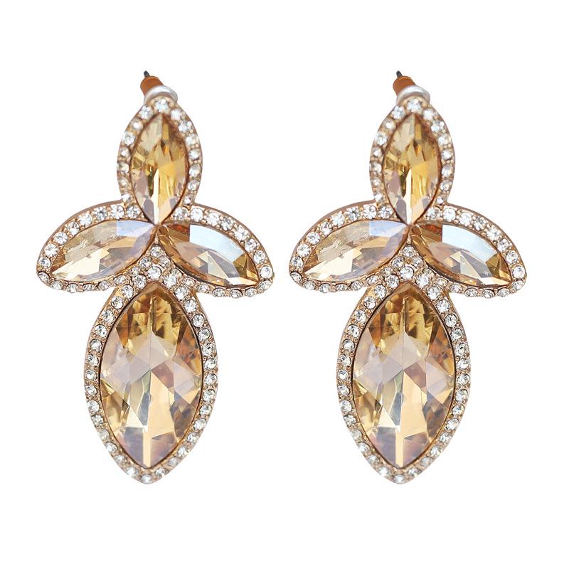 

Elegant Geometric Willow Leaf Glass Earrings - Versatile European & American Style Studs for Women золотой