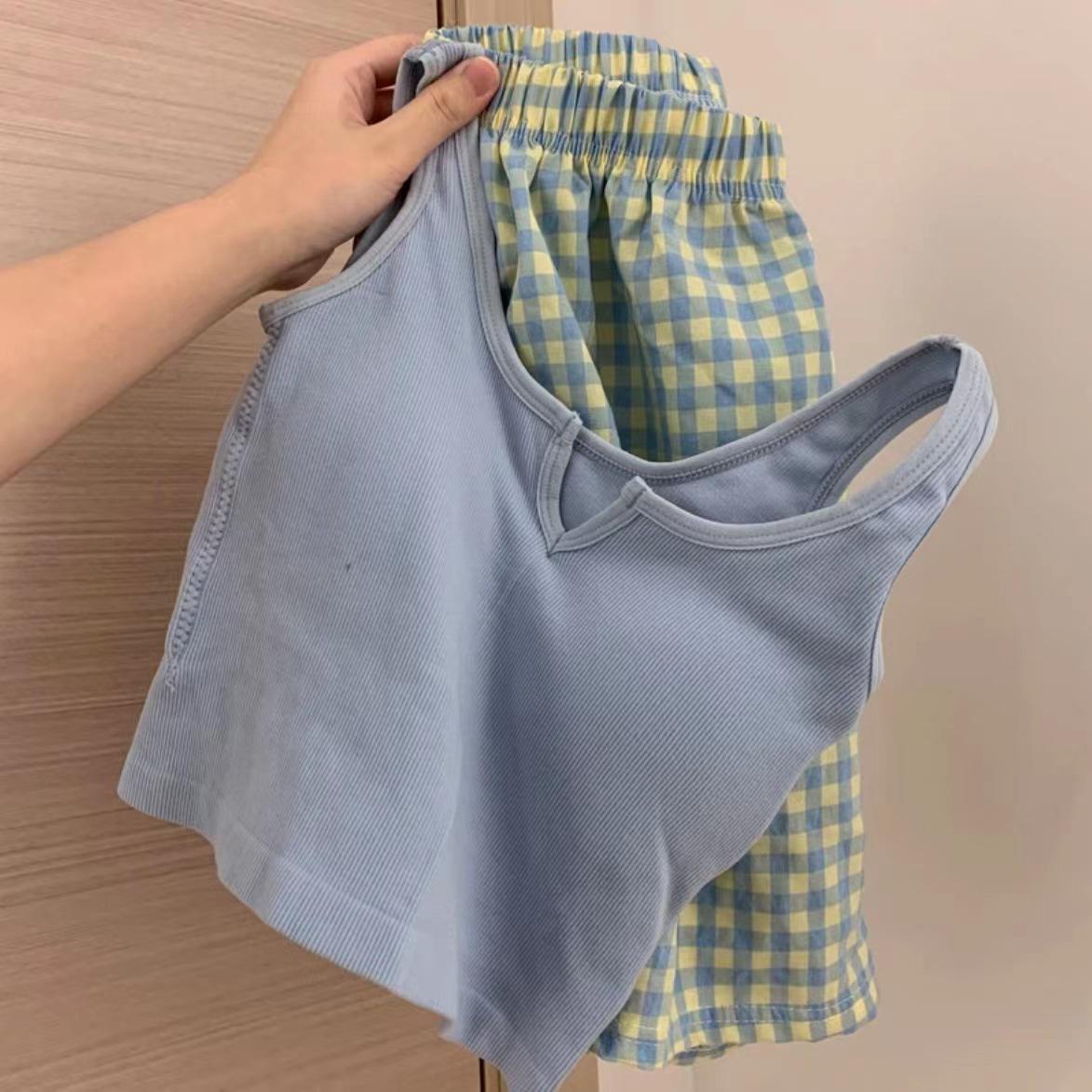 

Жіночий літній комплект з квітковим принтом: жилет та шорти з м яким бюстгальтером - Милий та універсальний One size