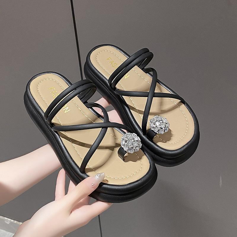 Thick-bottomed Bread Slippers Women's Outer Wear 2025 Summer New Internet Celebrity Fashion Simple Versatile Open-toe Word with Sandals
