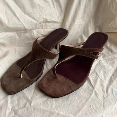 Fashion High Quality Faux Suede Brand Slippers Women Fashion Square Toe Clip Toe High Heel Flip Flops Summer Comfortable Beach Sandals