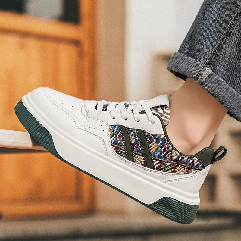 Men's shoes 2025 new summer breathable deodorant trend increases platform white shoes men's sports and leisure board shoes