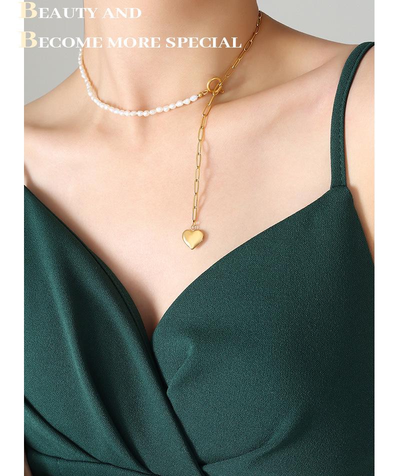 Elegant Heart Pendant Necklace with Natural Freshwater Pearl and Clavicle Chain